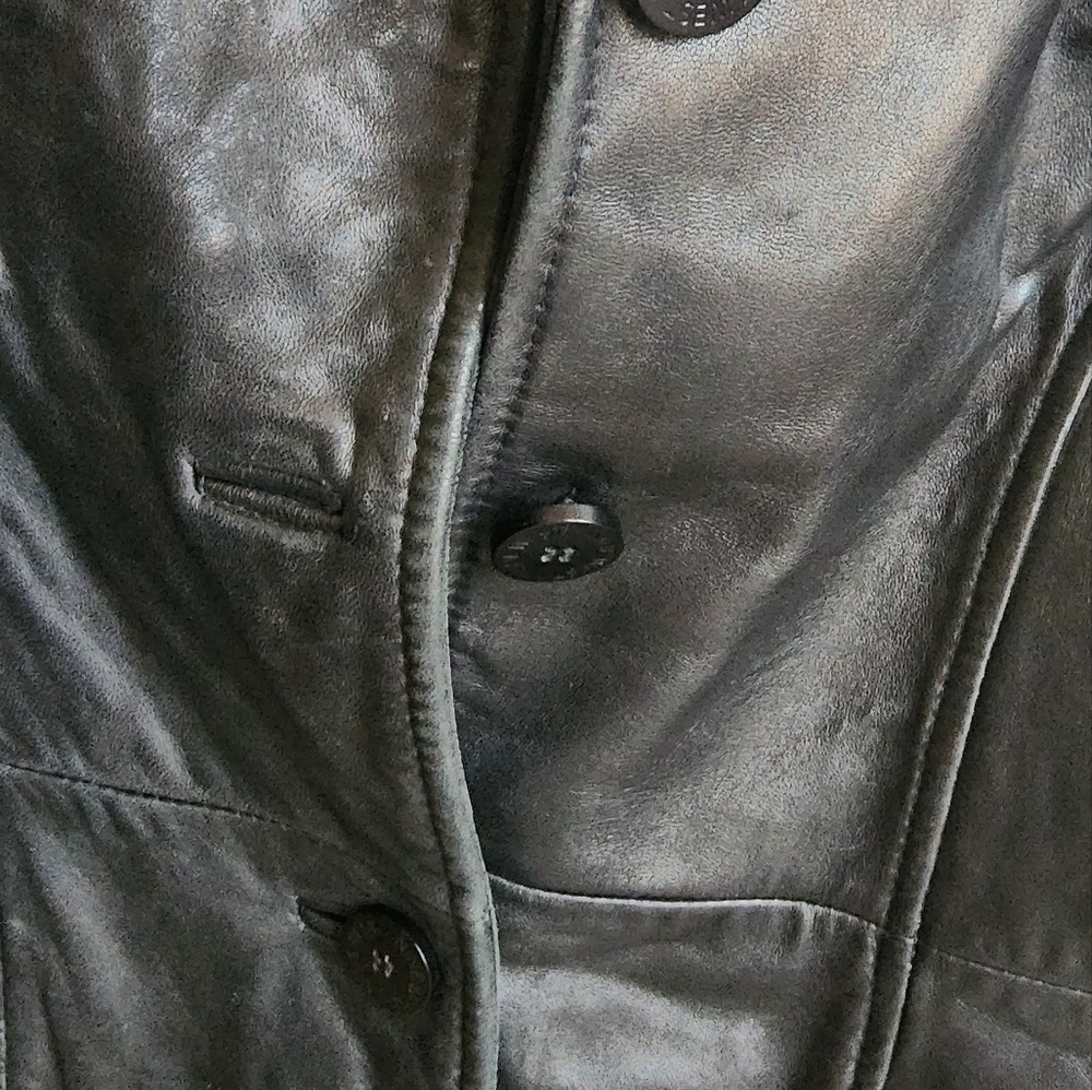 Great preloved condition- Nine West leather blazer. Size Small. Black,heavy. - Picture 2 of 7